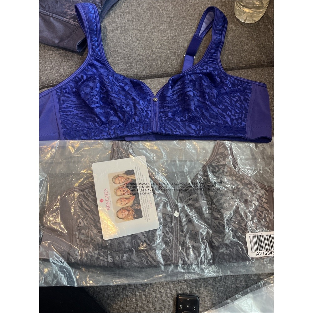 Breezies Jacquard Unlined Wirefree Support Bra Denim 44 B Purple , Gray A275343